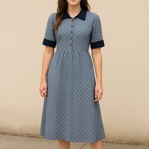Blue Dress with white pattern, size Medium Vintage style, Cottagecore
